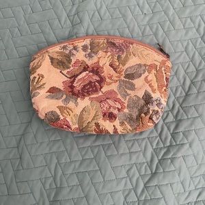 Vintage embroidered floral coin purse.